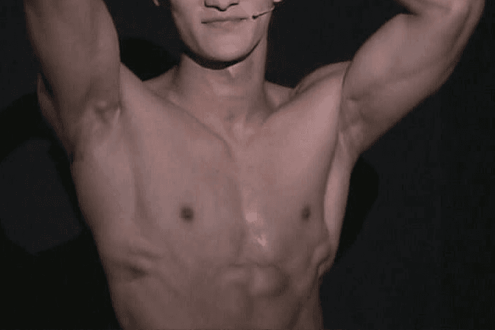 岩本くんのがに股ダンス♡