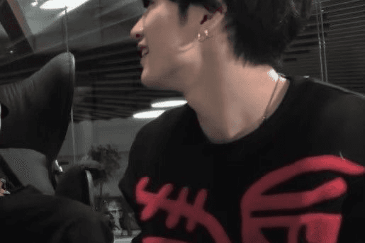 SnowMan深澤辰哉に襲われる