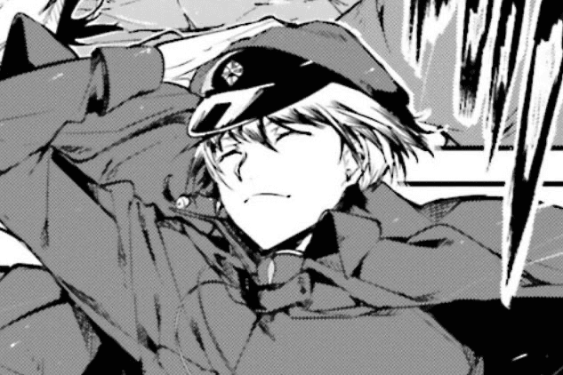 服が透けていて…